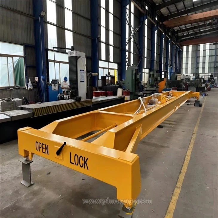 semi-automatic spreader container4